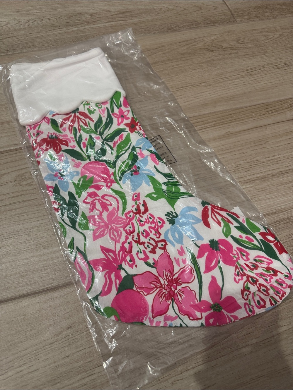 NWT Lilly Pulitzer GWP Stocking in Multi Glowing Gardens